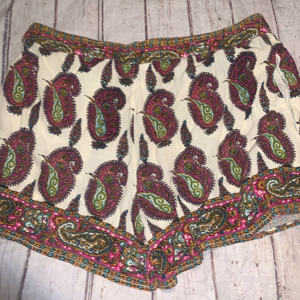 Anthropologie scarf paisley print casual shorts S - Picture 4 of 8